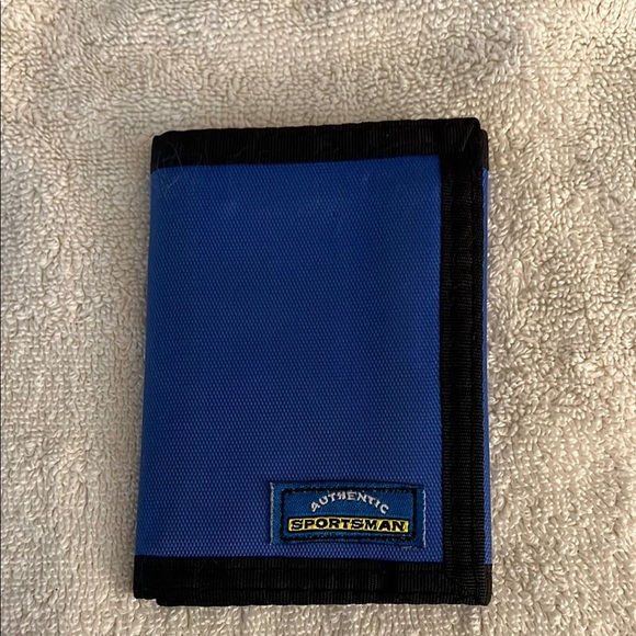Blue Wallet - Authentic sportsman - Picture 1 of 5